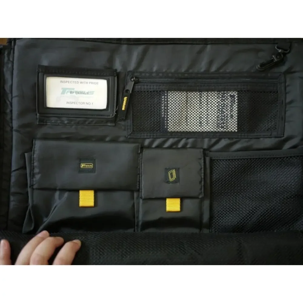 TARGUS Black Gray Nylon Rubber Padded Laptop Briefcase Messenger Shoulder Bag